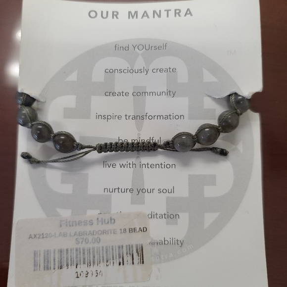 Mala and Mantra labradorite strength bracelet - Picture 5 of 6